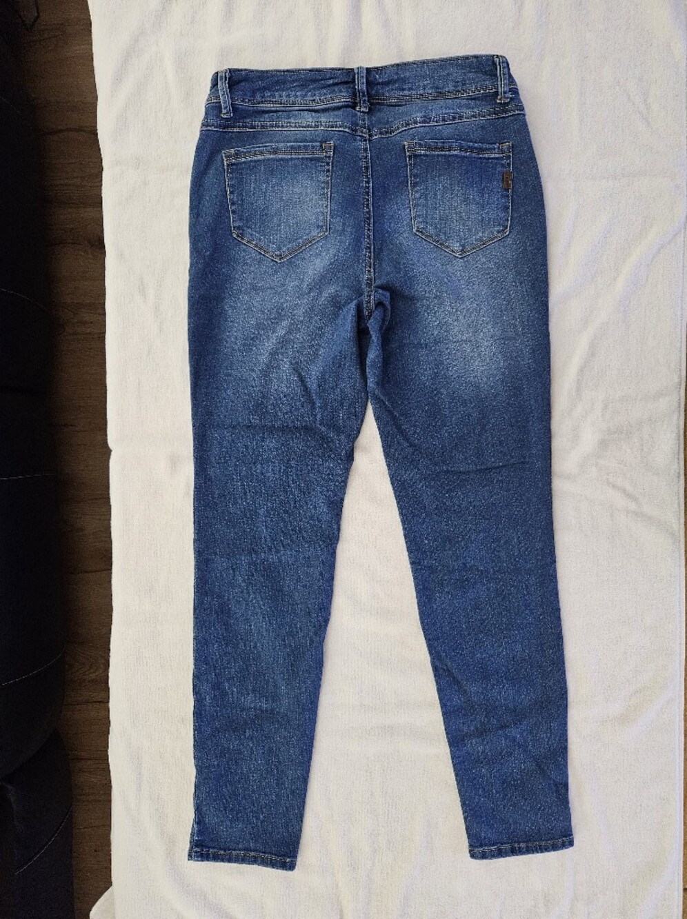 1822 Denim Adrianna Skinny Jeans Size 8 Medium Wash Stretch - Picture 10 of 12